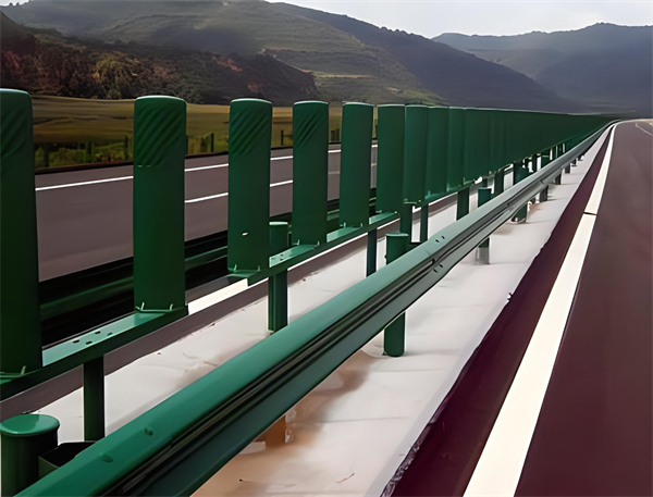 阿坝三波护栏板在高速公路的应用